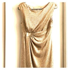 Gold party dress🥂